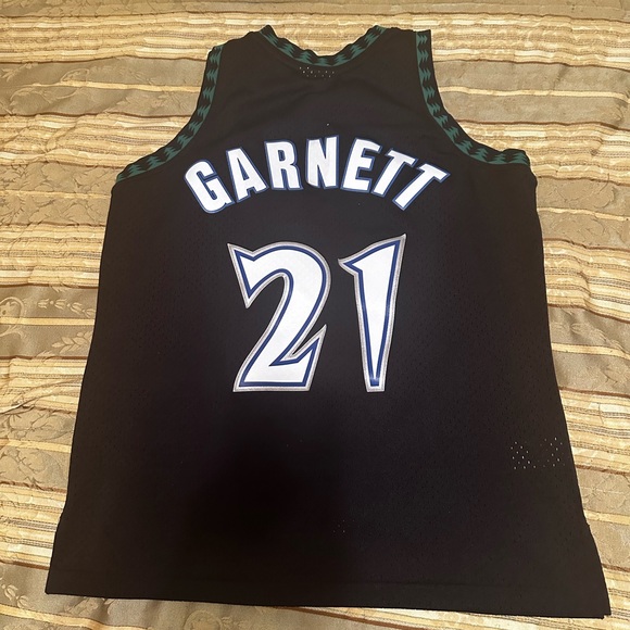 Kevin Garnett NBA Jersey - Picture 2 of 4